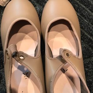 Capezio tap shoe